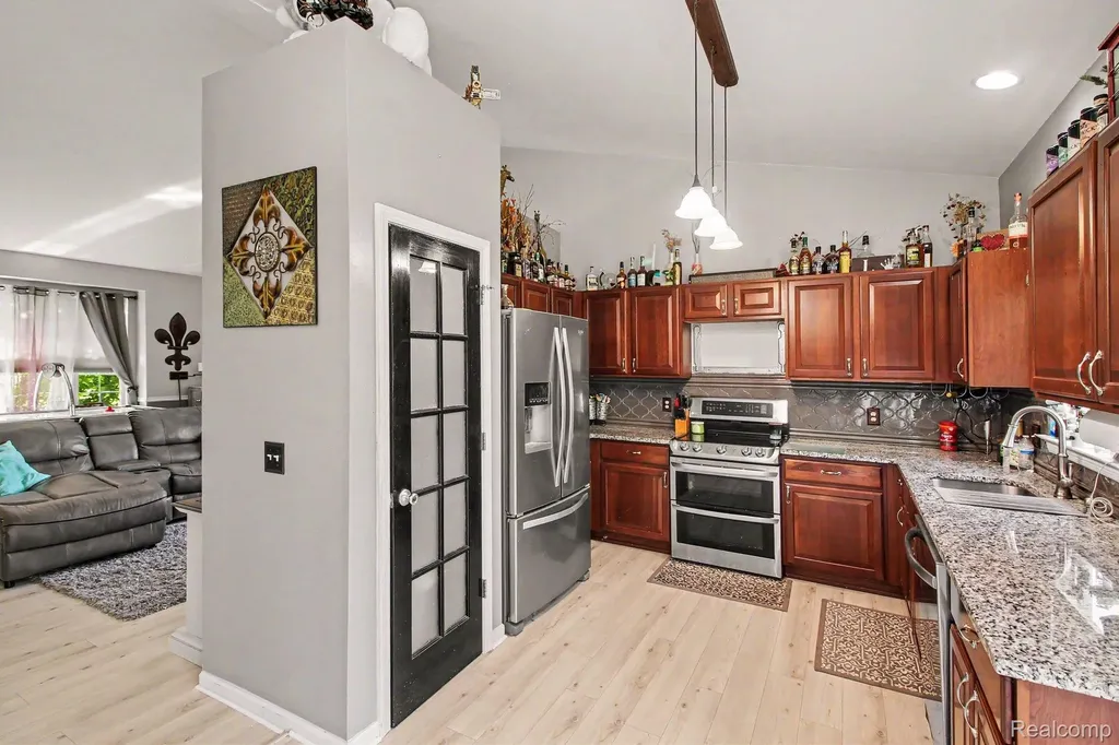 956 Callaway Court Oceola Township MI 48843