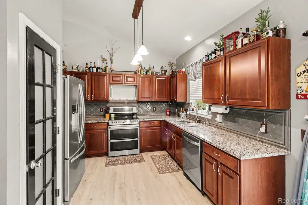 956 Callaway Court Oceola Township MI 48843