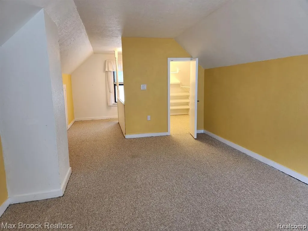 1815 Bowers Street Birmingham City MI 48009