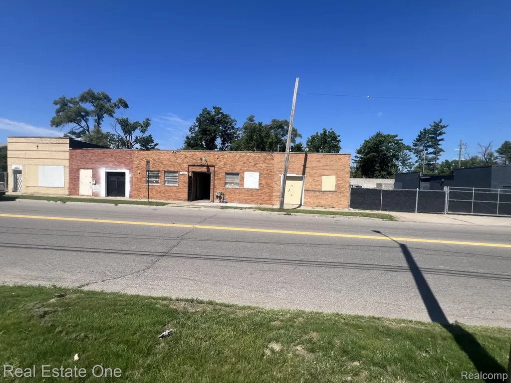 20237-20227 John R Street Detroit City MI 48203