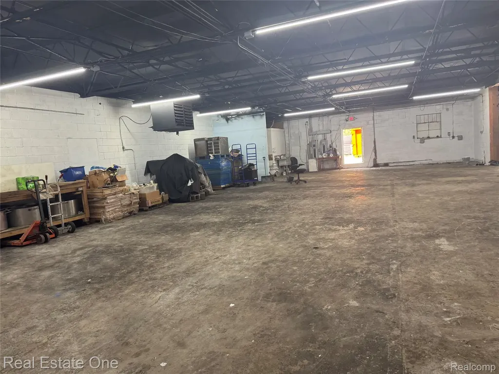 20237-20227 John R Street Detroit City MI 48203