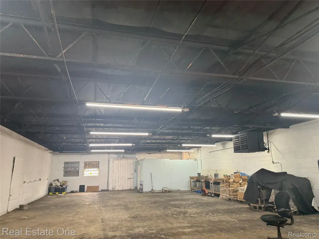 20237-20227 John R Street Detroit City MI 48203