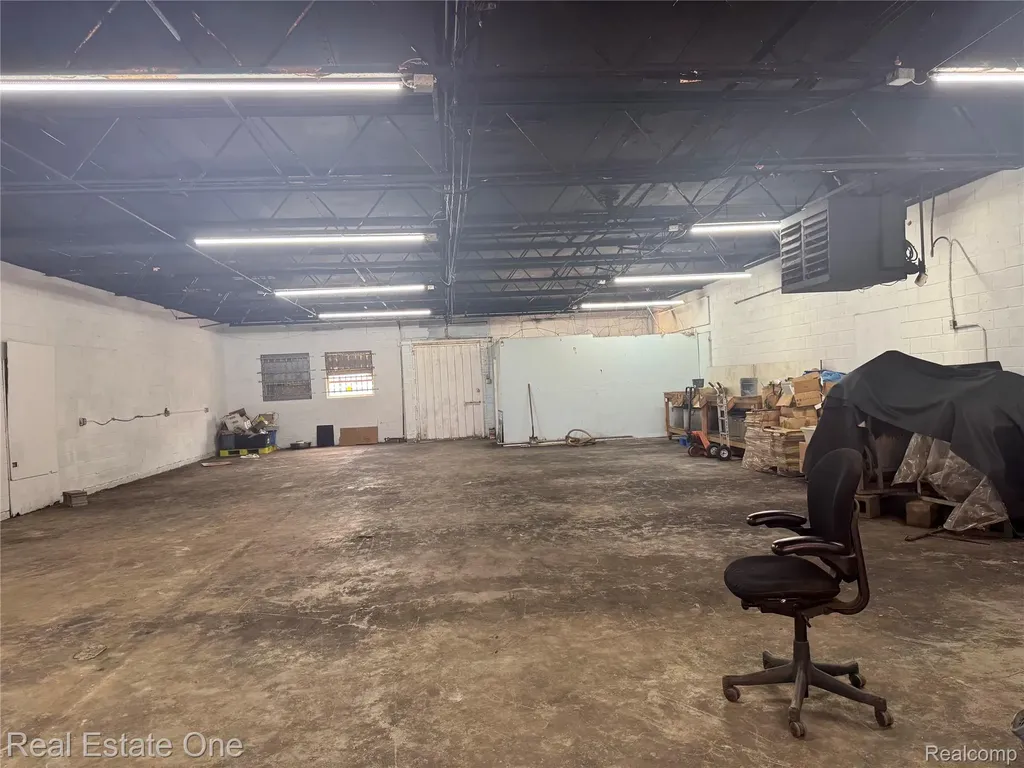20237-20227 John R Street Detroit City MI 48203