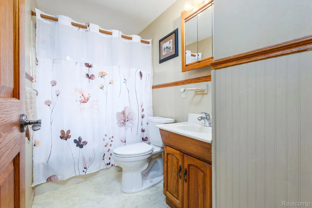 24851 Murray Street Harrison Charter Township MI 48045