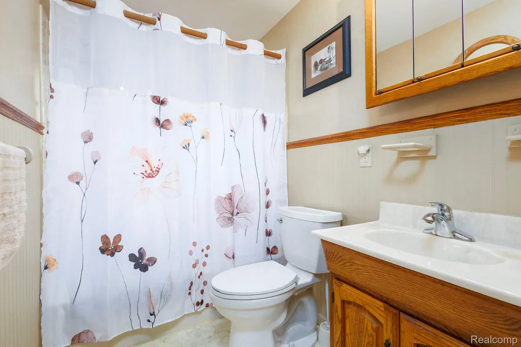 24851 Murray Street Harrison Charter Township MI 48045