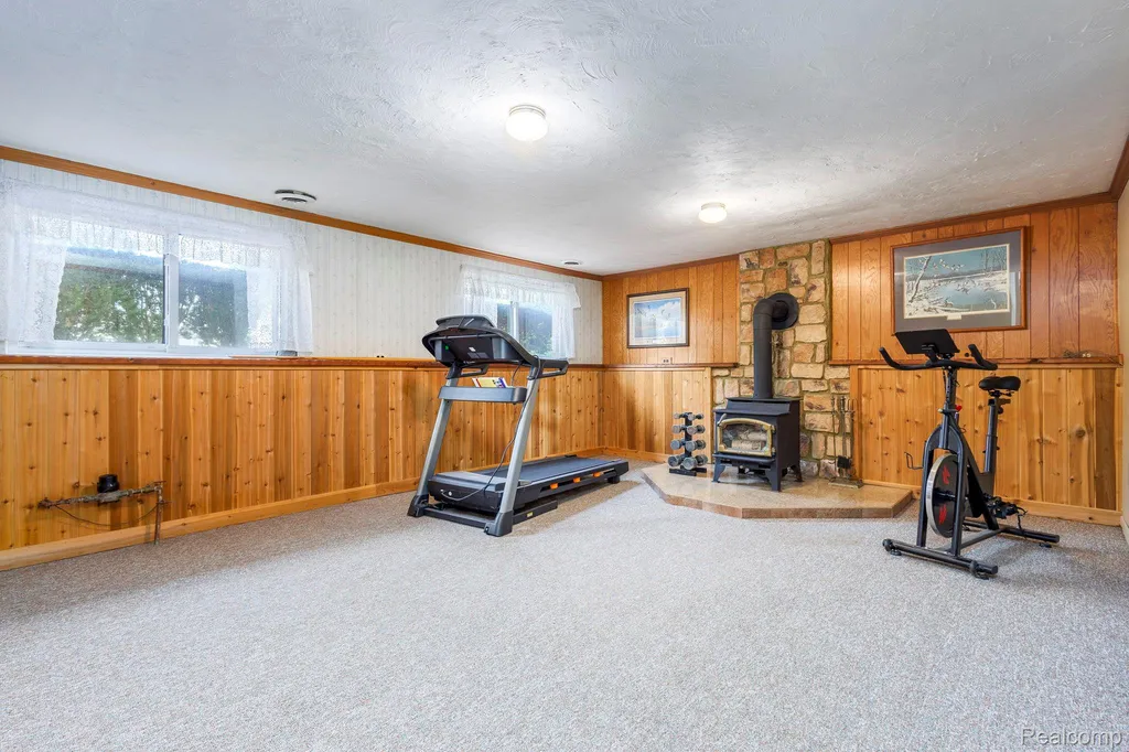 24851 Murray Street Harrison Charter Township MI 48045