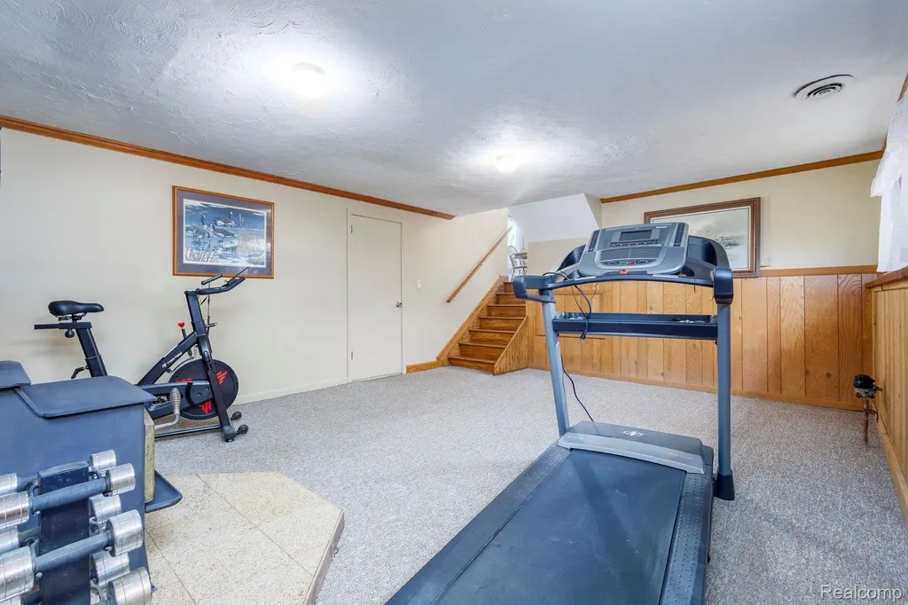 24851 Murray Street Harrison Charter Township MI 48045