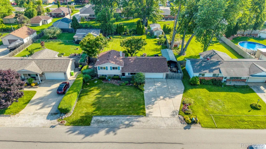 24851 Murray Street Harrison Charter Township MI 48045