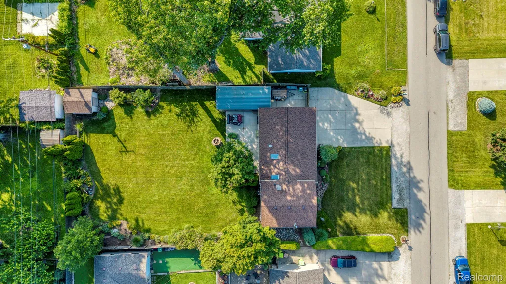 24851 Murray Street Harrison Charter Township MI 48045