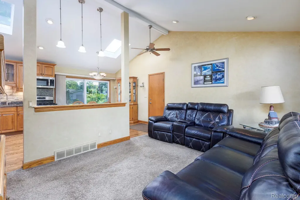 24851 Murray Street Harrison Charter Township MI 48045