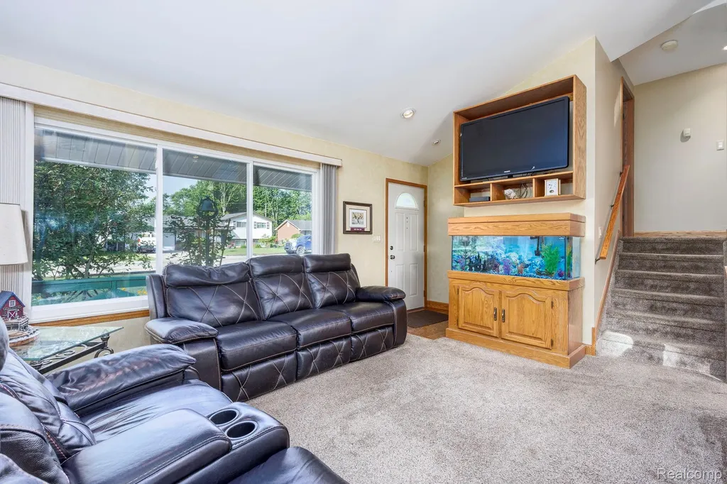 24851 Murray Street Harrison Charter Township MI 48045