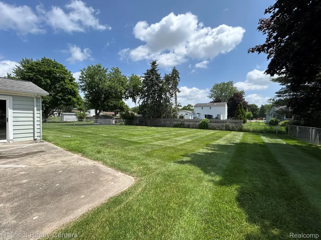 2648 Campbellgate Drive Waterford Charter Township MI 48329