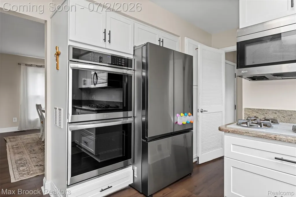 5494 Centerbrook Drive West Bloomfield Charter Township MI 48322