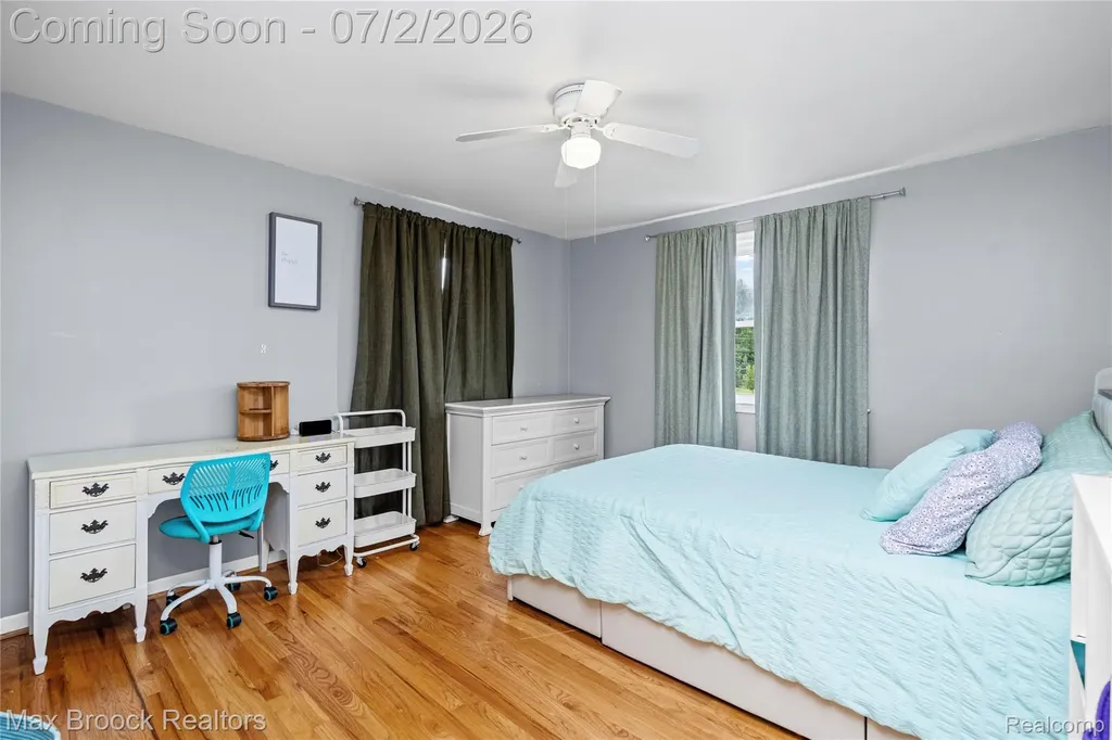5494 Centerbrook Drive West Bloomfield Charter Township MI 48322
