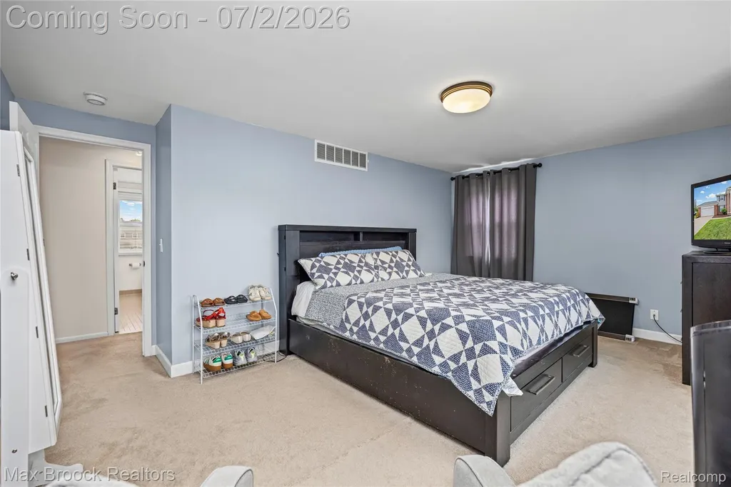 5494 Centerbrook Drive West Bloomfield Charter Township MI 48322