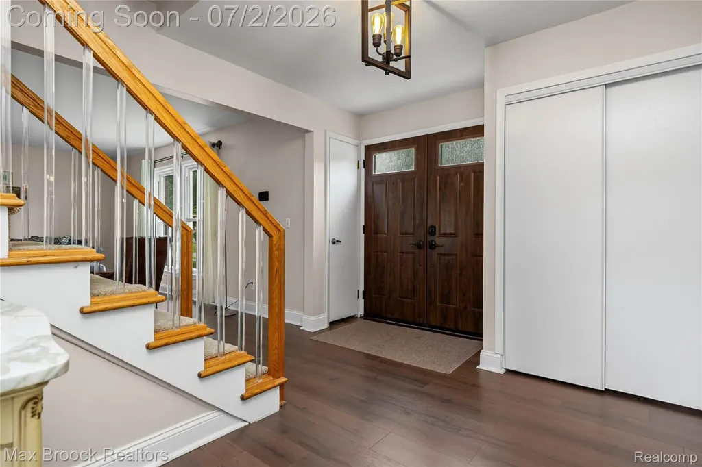 5494 Centerbrook Drive West Bloomfield Charter Township MI 48322