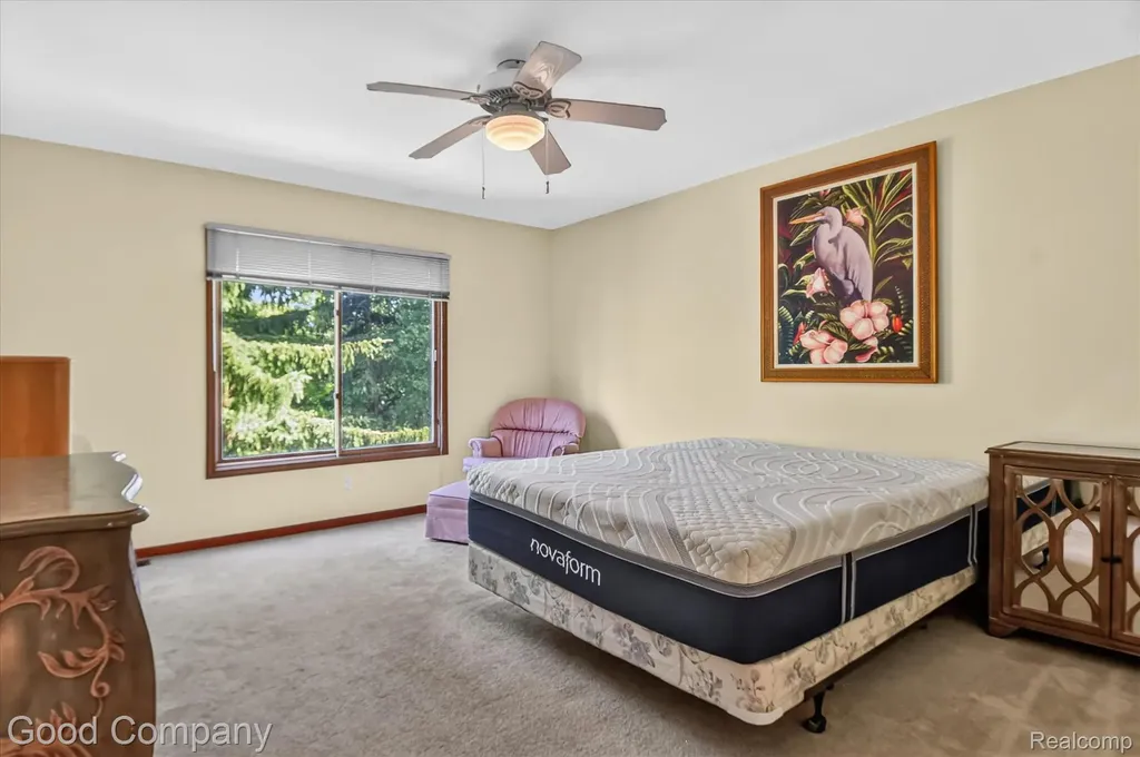 2701 Lochmoor Boulevard Orion Charter Township MI 48360