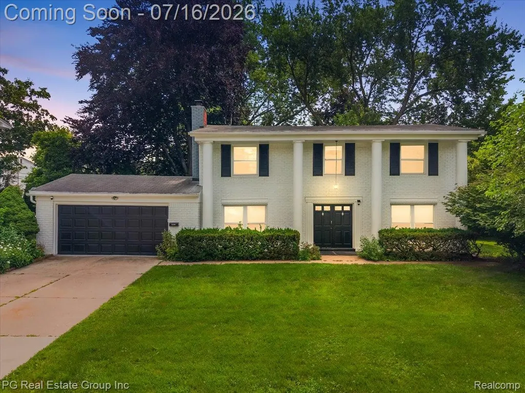24132 Saint Mary Court Farmington City MI 48336