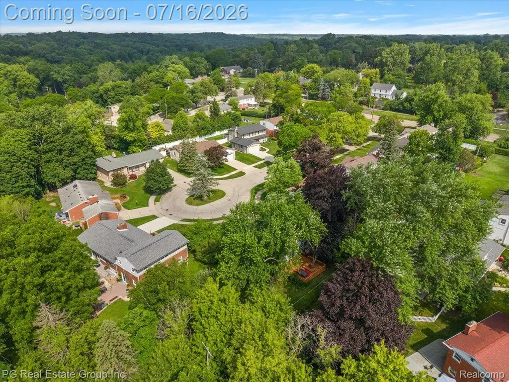 24132 Saint Mary Court Farmington City MI 48336