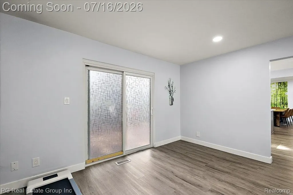 24132 Saint Mary Court Farmington City MI 48336