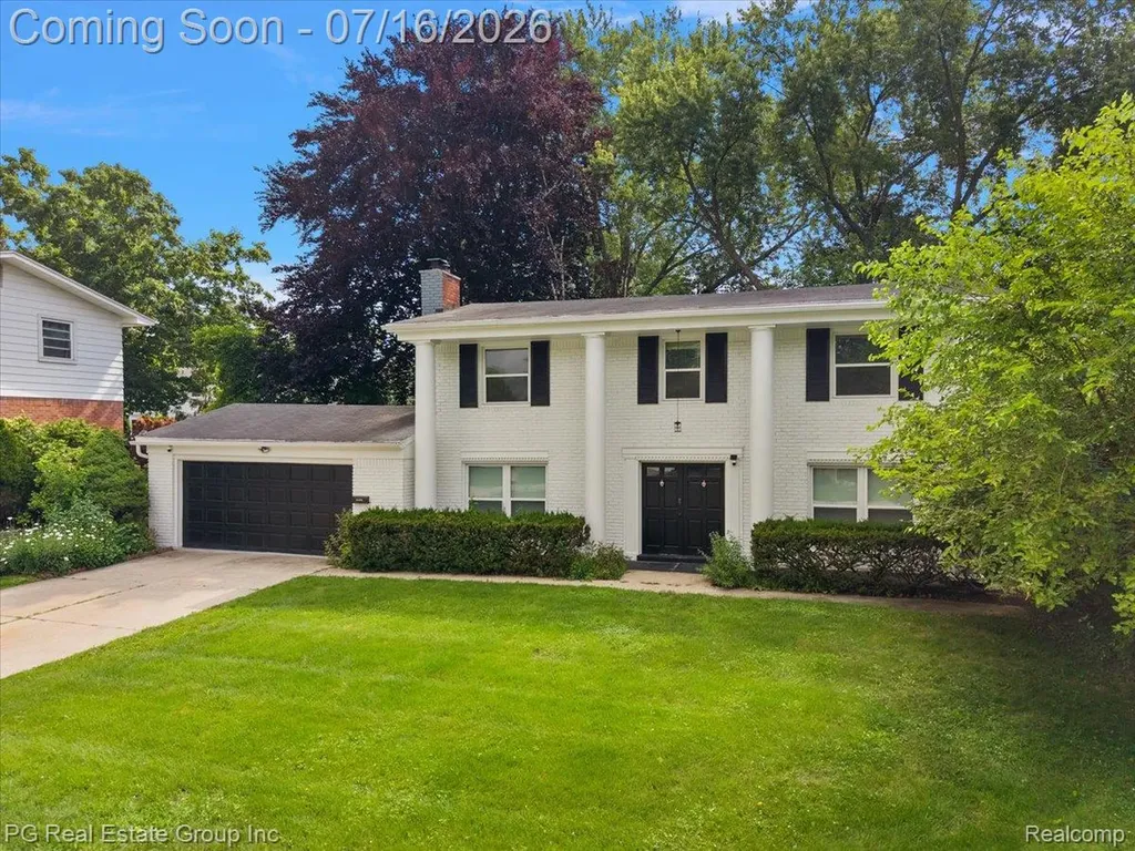24132 Saint Mary Court Farmington City MI 48336