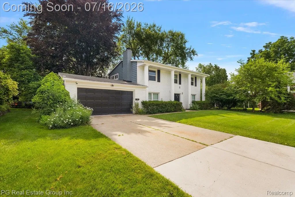 24132 Saint Mary Court Farmington City MI 48336