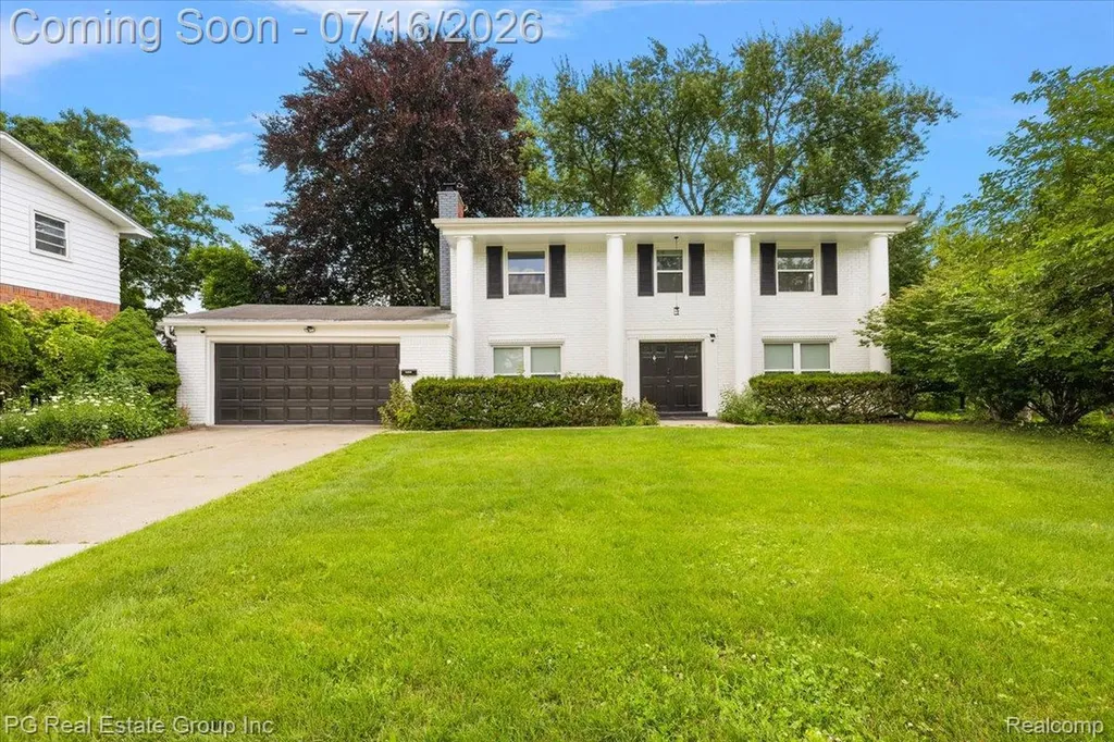 24132 Saint Mary Court Farmington City MI 48336
