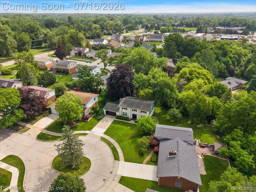 24132 Saint Mary Court Farmington City MI 48336