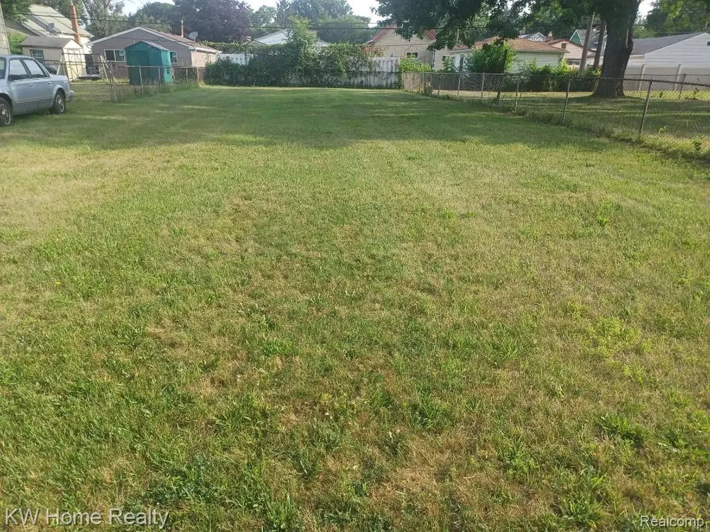 1147 E Granet Avenue Hazel Park City MI 48030