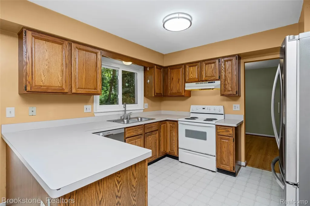 312 Burr Oak Drive Ann Arbor City MI 48103