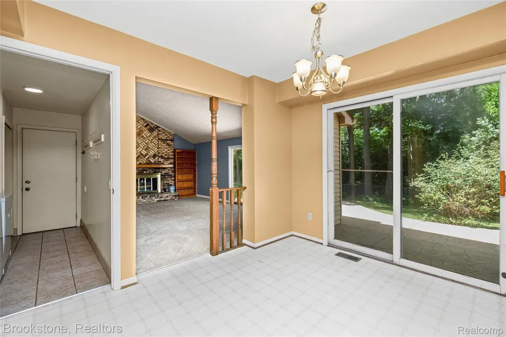 312 Burr Oak Drive Ann Arbor City MI 48103