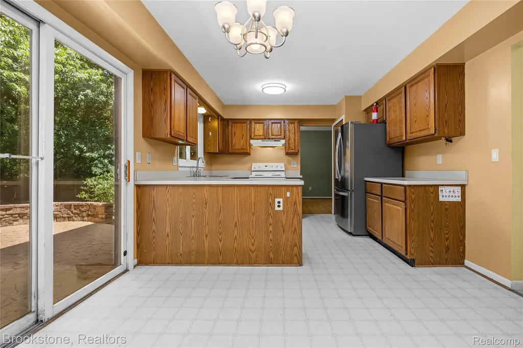 312 Burr Oak Drive Ann Arbor City MI 48103
