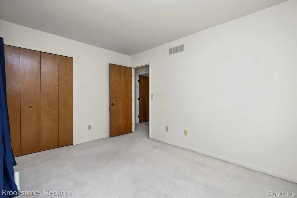 312 Burr Oak Drive Ann Arbor City MI 48103