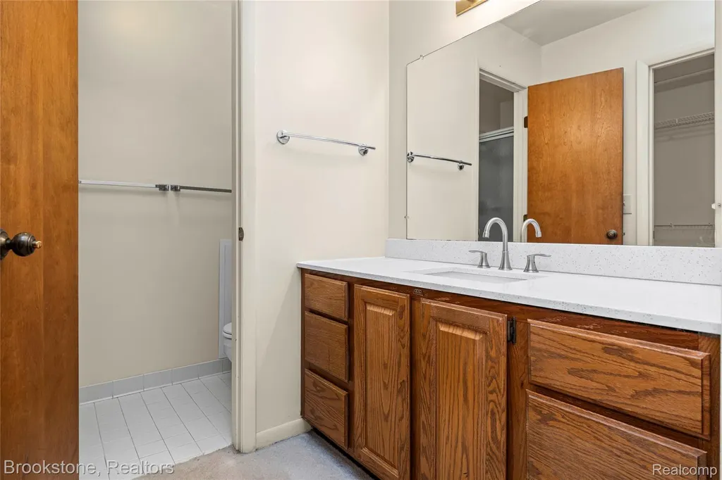 312 Burr Oak Drive Ann Arbor City MI 48103