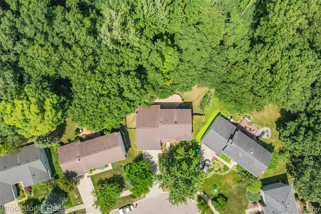 312 Burr Oak Drive Ann Arbor City MI 48103