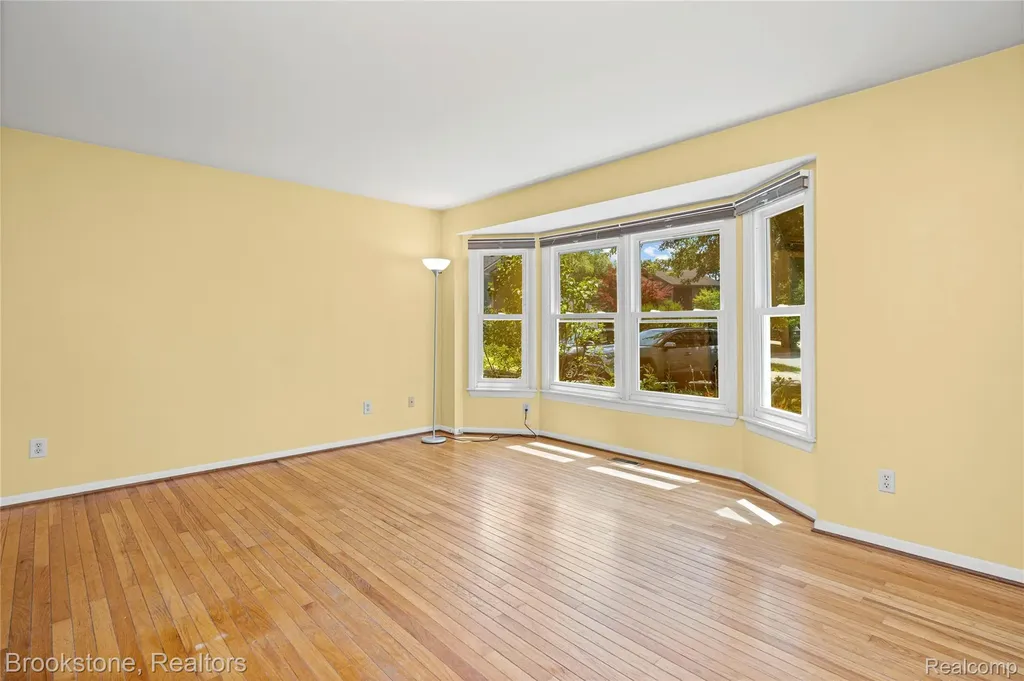 312 Burr Oak Drive Ann Arbor City MI 48103