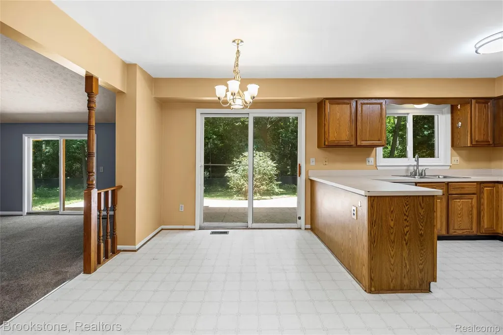 312 Burr Oak Drive Ann Arbor City MI 48103