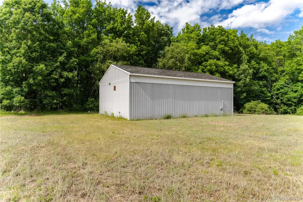 1775 Farnsworth Road Mayfield Township MI 48446