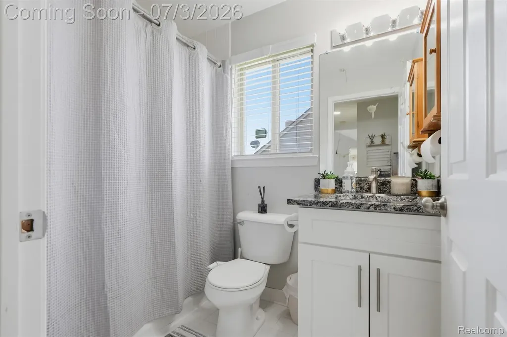 36372 Cecilia Drive Sterling Heights City MI 48312