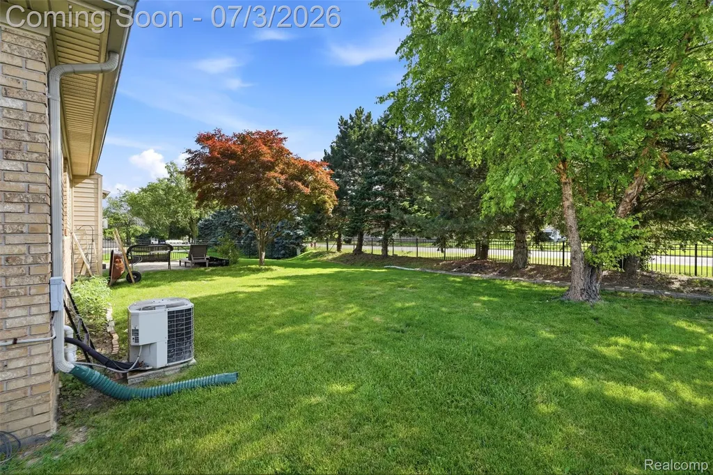 36372 Cecilia Drive Sterling Heights City MI 48312