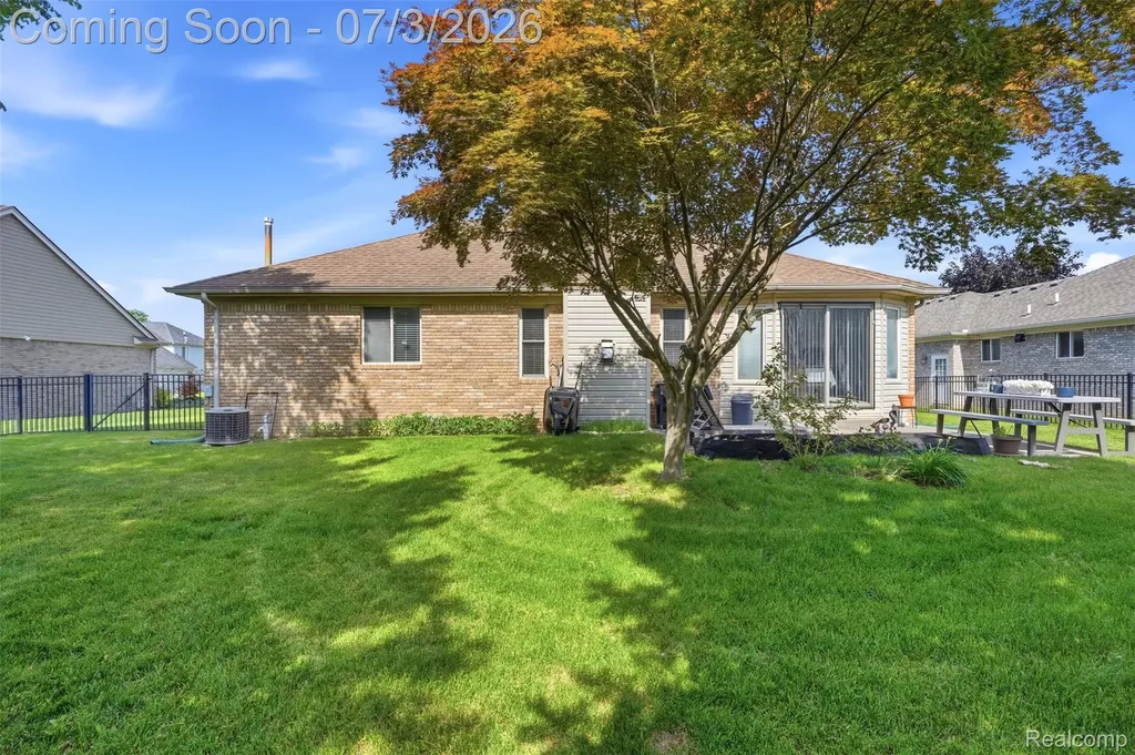 36372 Cecilia Drive Sterling Heights City MI 48312