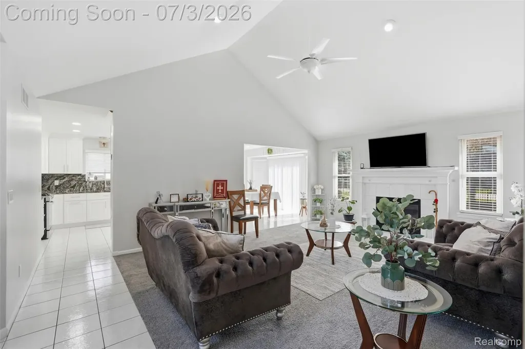 36372 Cecilia Drive Sterling Heights City MI 48312