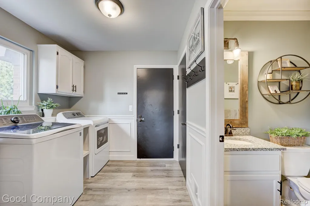 49877 Maurice Drive Chesterfield Township MI 48047