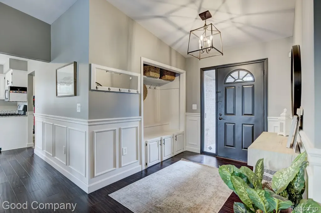 49877 Maurice Drive Chesterfield Township MI 48047