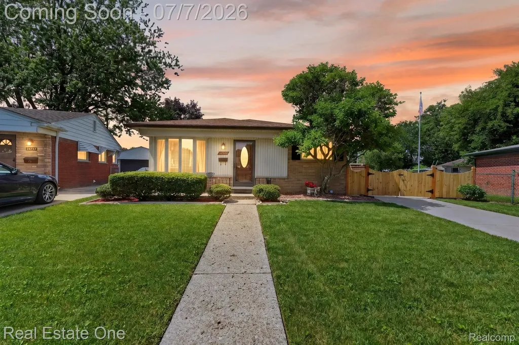 24749 Munson Street Taylor City MI 48180