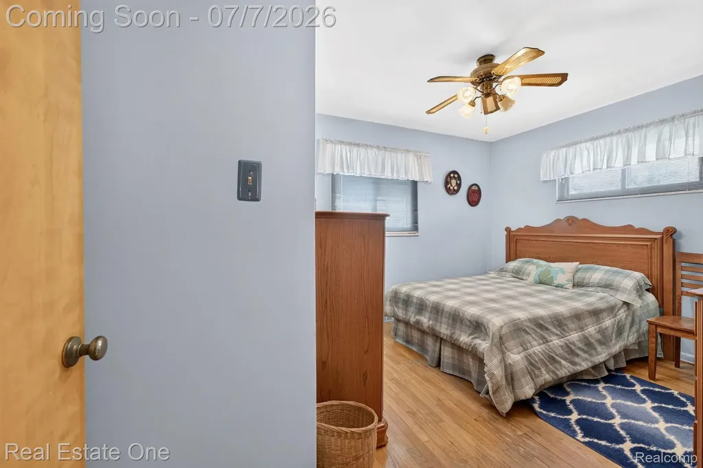 24749 Munson Street Taylor City MI 48180