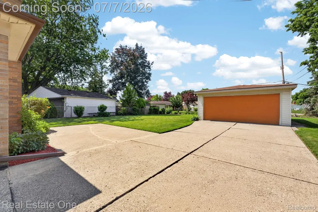 24749 Munson Street Taylor City MI 48180