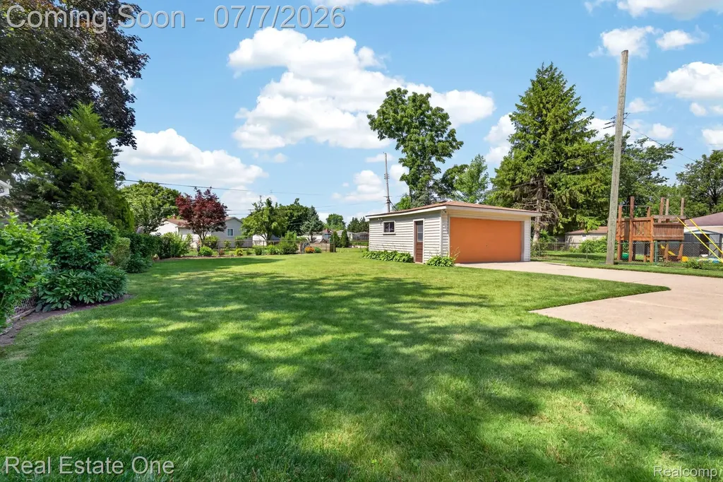 24749 Munson Street Taylor City MI 48180