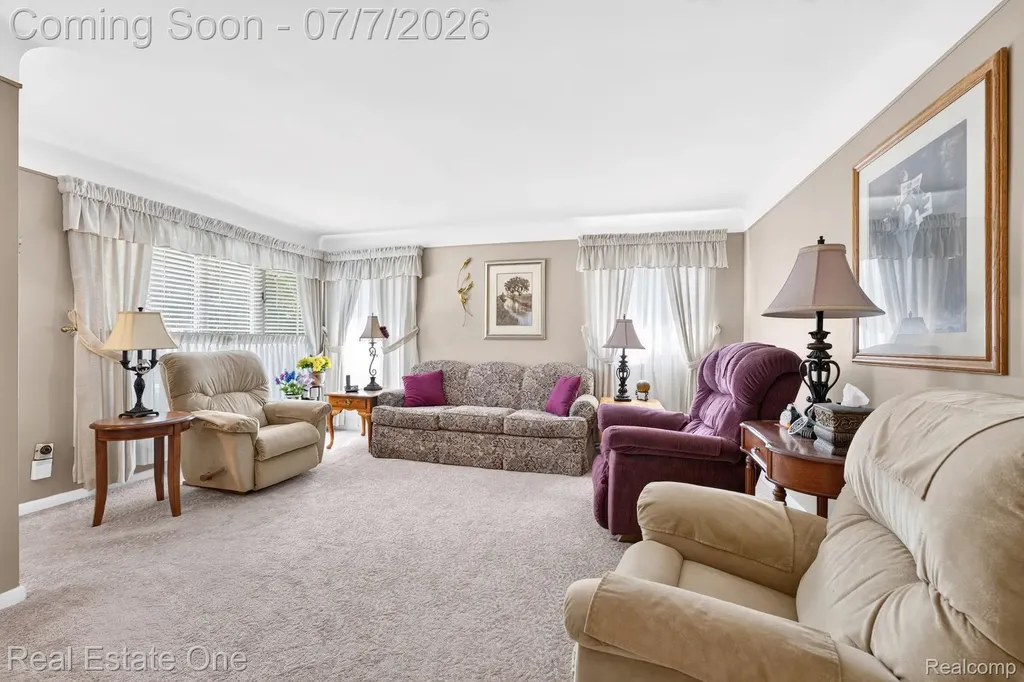 24749 Munson Street Taylor City MI 48180