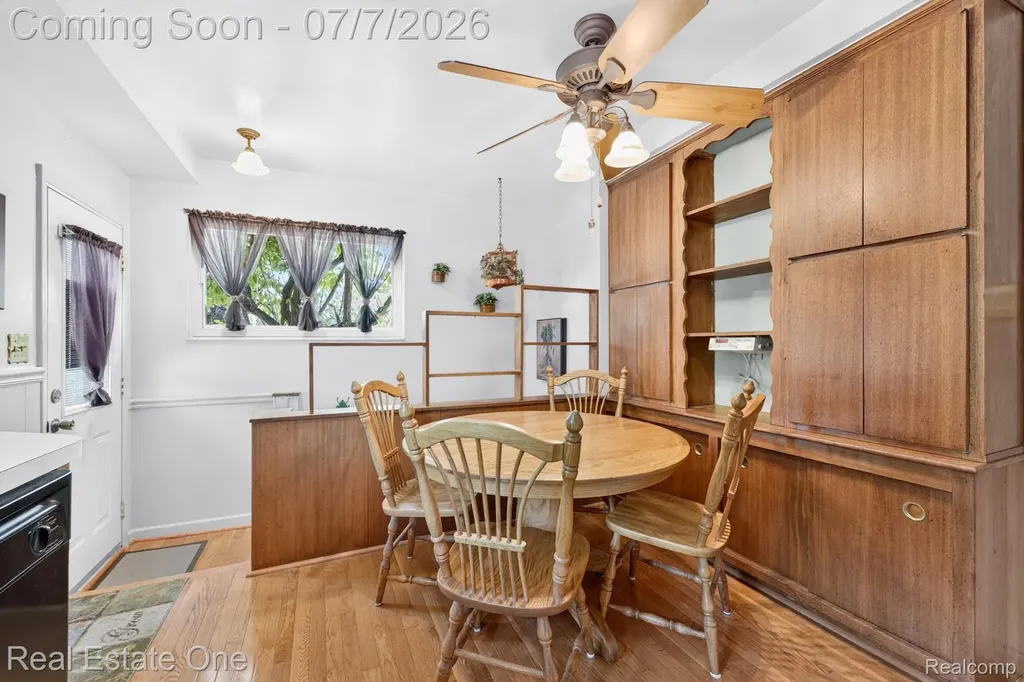 24749 Munson Street Taylor City MI 48180